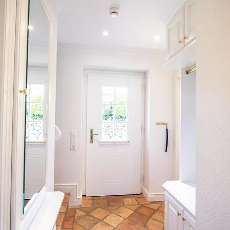 Holiday home Haus Twesk Merre