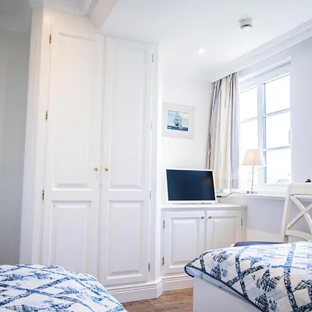 Haus Twesk Merre Holiday home *